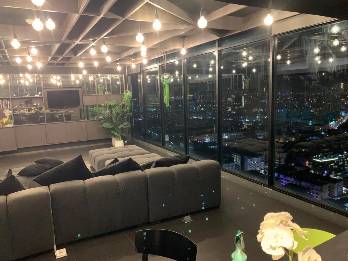Base Condos Патая Екстериор снимка